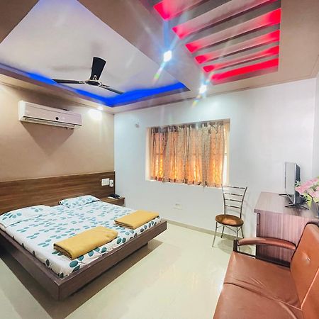 Hotel Rajdhani And Guest House Gujarat - Best Family Hotel In Halol Near Pavagadh And Halol Gidc מראה חיצוני תמונה