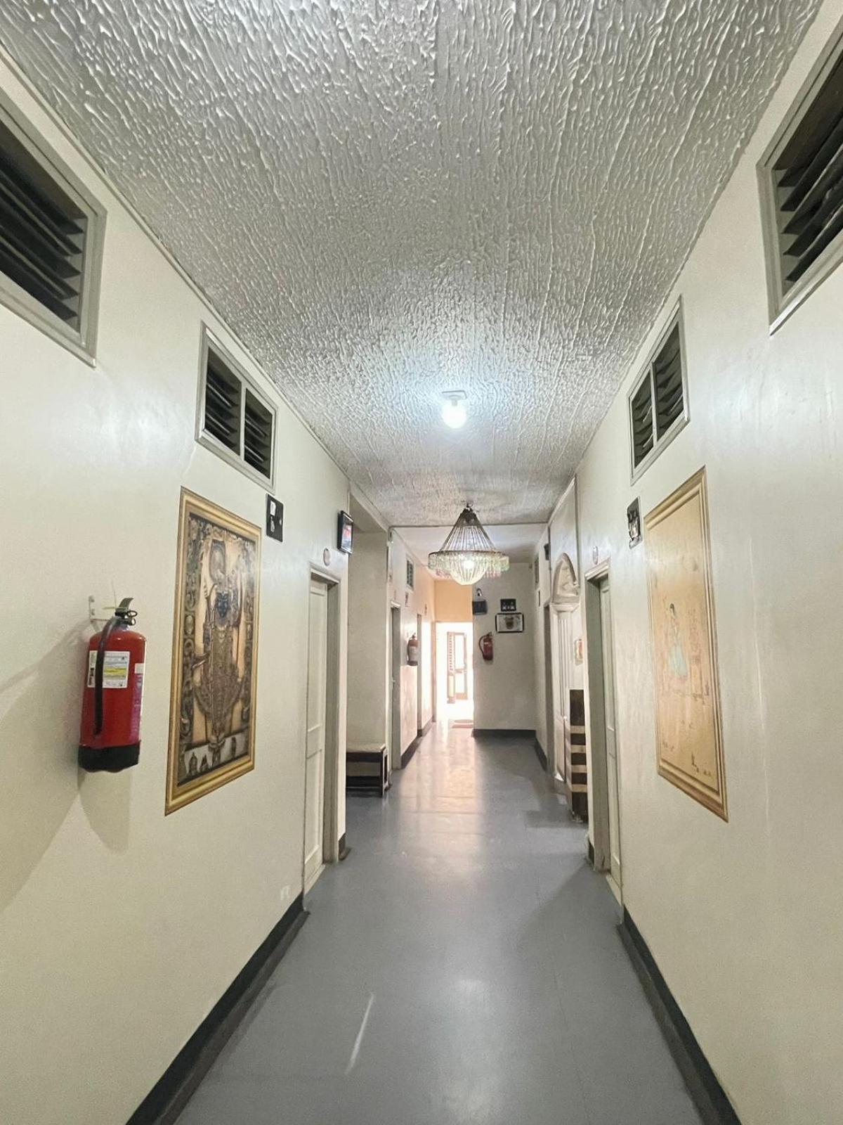 Hotel Rajdhani And Guest House Gujarat - Best Family Hotel In Halol Near Pavagadh And Halol Gidc מראה חיצוני תמונה