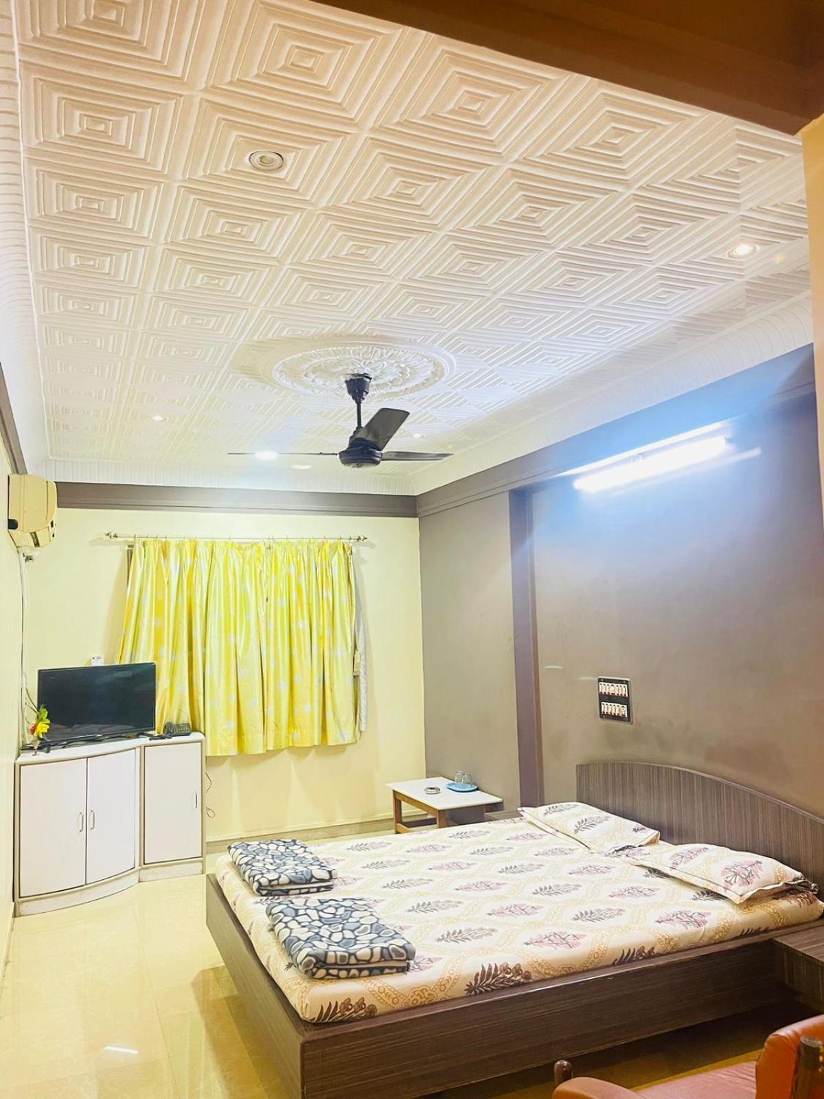Hotel Rajdhani And Guest House Gujarat - Best Family Hotel In Halol Near Pavagadh And Halol Gidc מראה חיצוני תמונה